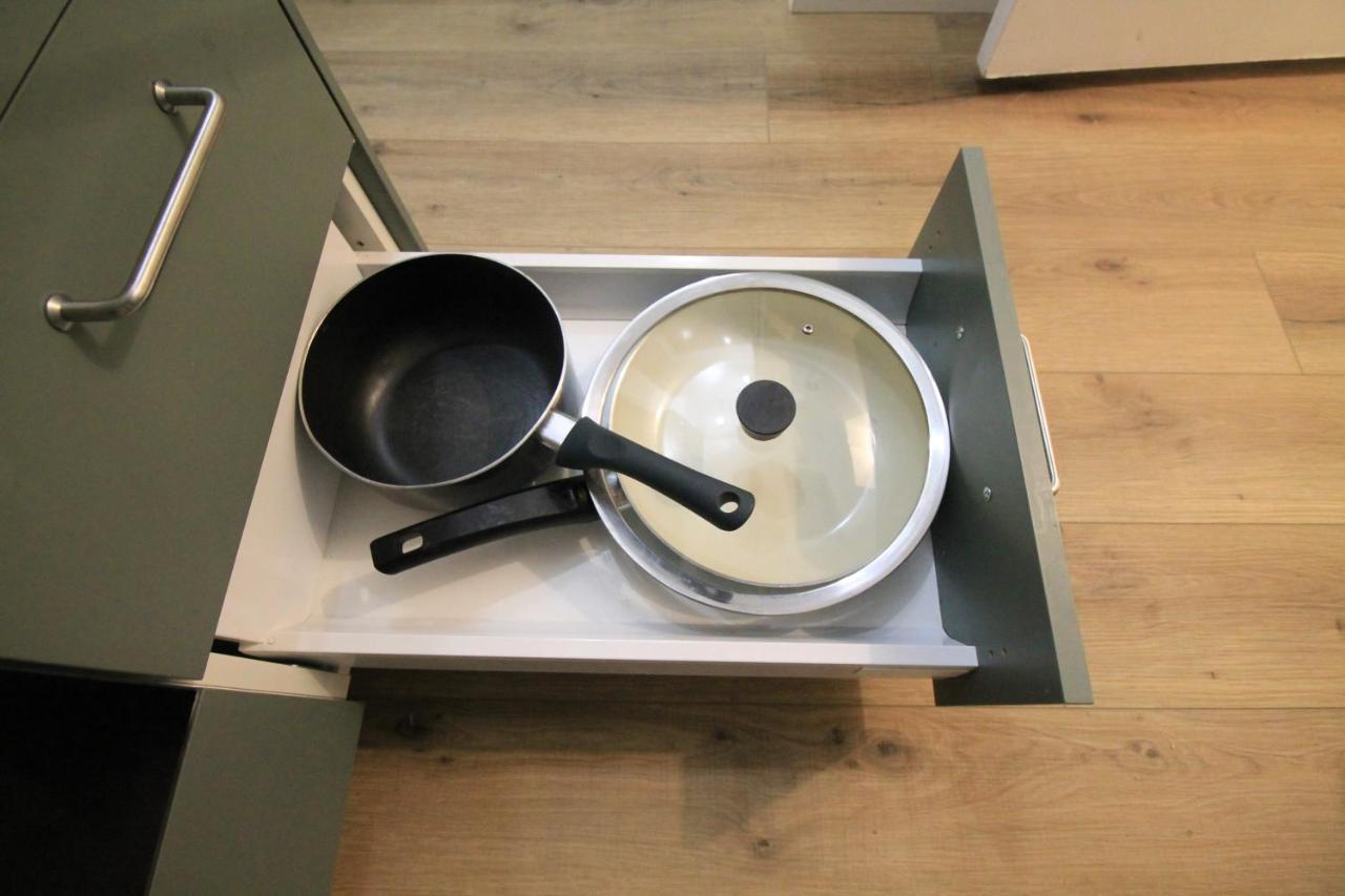 Disponible - Appartement Entier - 10Mn Rer B Aeroport Cdg - Paris Gare Du Nord, T11 Express, Le Bourget, Tout Equipe, Netflix Gratuit, 3 Personnes, 4Eme Etage, Escaliers, Parc Des Expositions, Parking Rue Gratuit Apres 19H Drancy Exterior foto